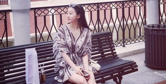世界冠军身家千万，妻子气质出众，名校校花！为妻子拒绝日本一姐