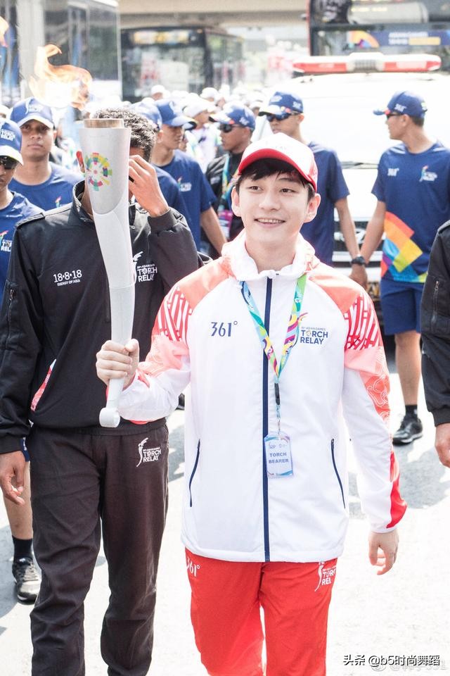 韩宇这就是街舞冠军视频,韩宇街舞大赛冠军的表演