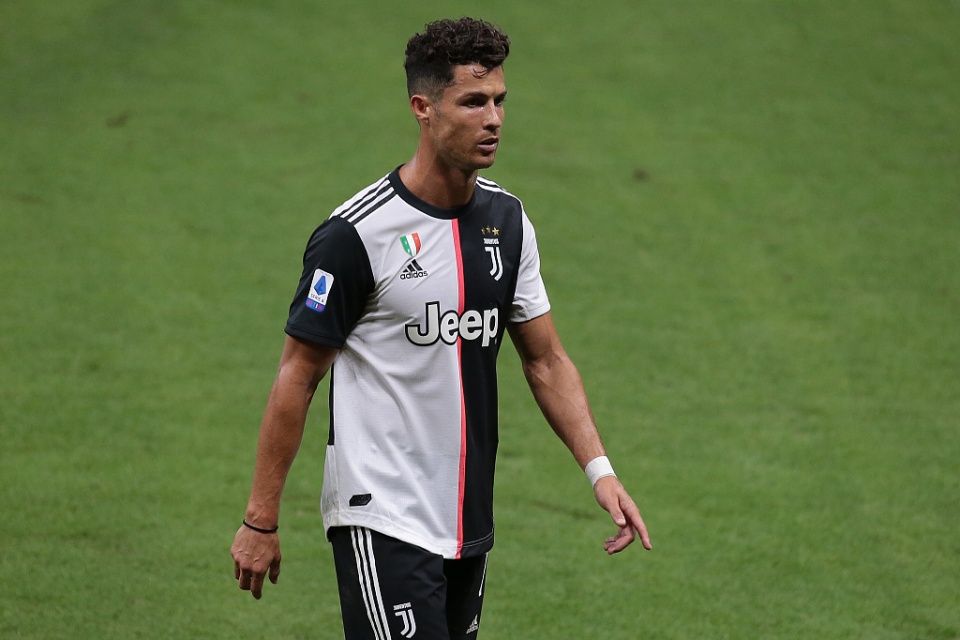 伊布与c罗的对决令人兴奋,伊布8比5