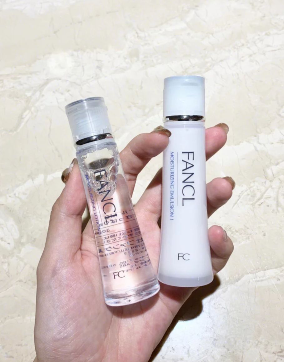 天生黑中性皮肤美白水乳推荐,水乳美白补水提亮学生党测评