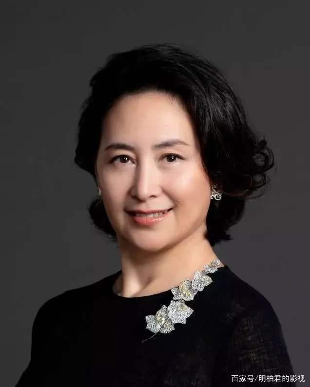 赌后何超琼年轻照片,赌后女皇何超琼