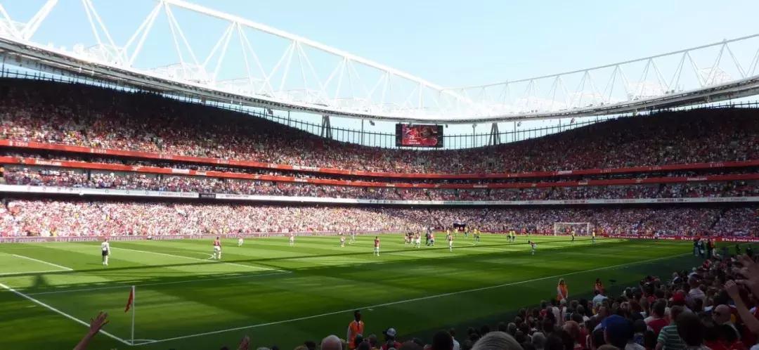 英国跨年的情景,英国跨年