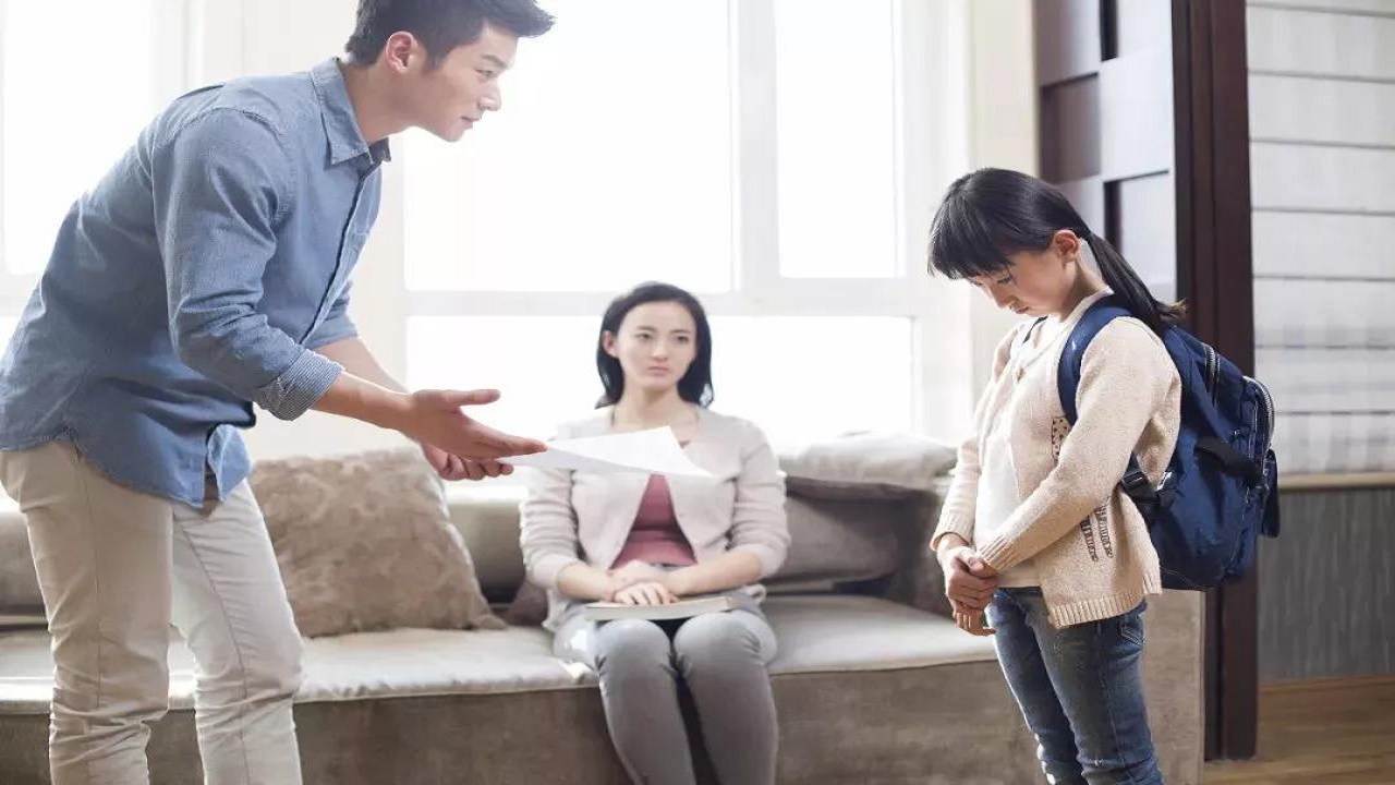 发现孩子抄作业家长应该怎么处理,发现孩子抄别人作业怎么教育
