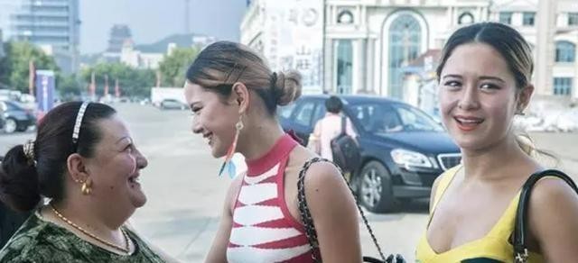 山东26岁小伙娶越南新娘,农村小伙28岁娶了一个20岁的媳妇