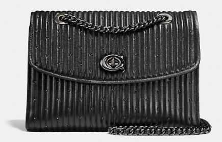 离开了奶奶风的COACH蔻驰，令万千少女兽性大发！