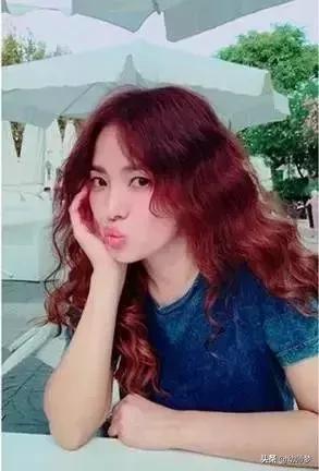 卷发烫完睡一觉就没？6个小技巧让你的卷卷更持久~