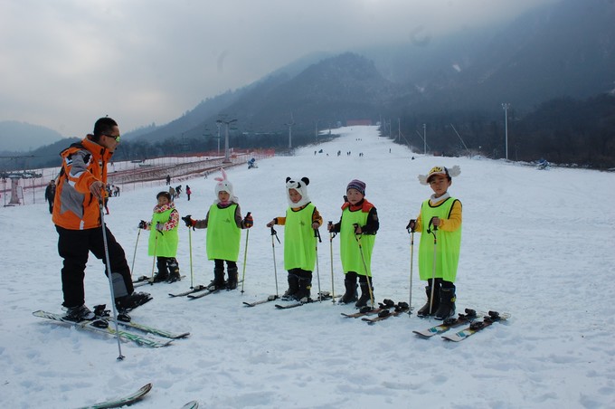 西岭雪山温泉两天一夜游玩攻略,成都西岭雪山滑雪