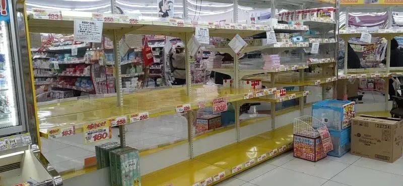 日本人抢购卫生纸的原因,为什么日本人要放厕纸