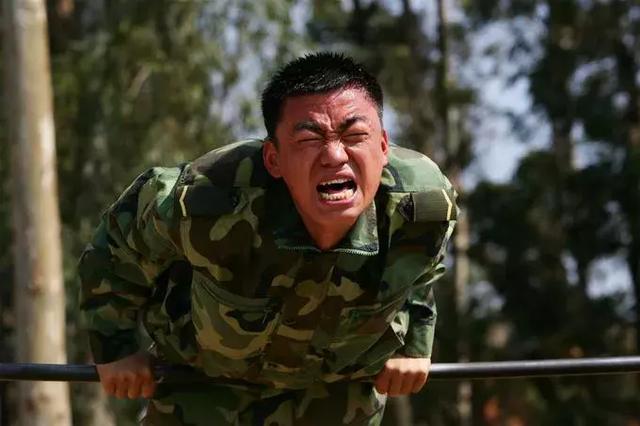 王宝强是怎么被选上许三多的,王宝强许三多考脑力