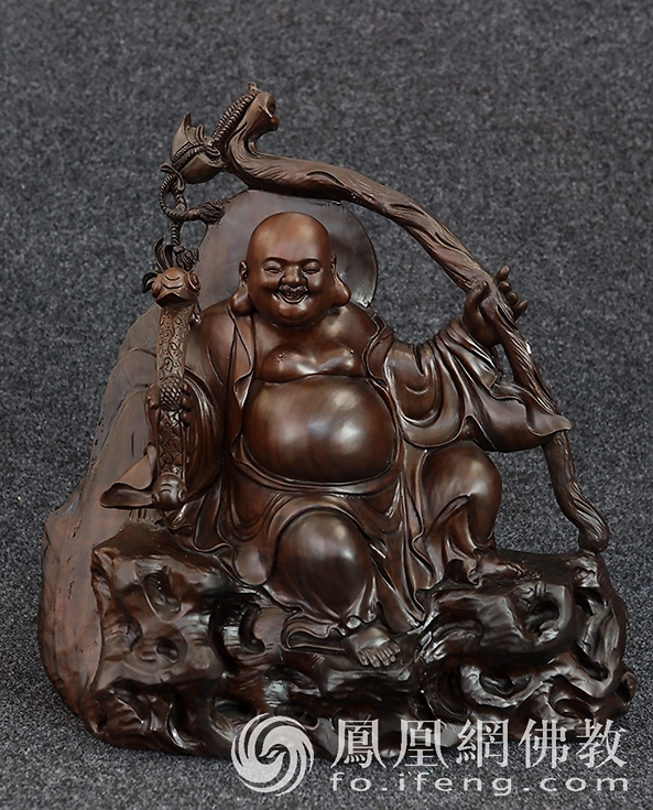 桐柏木雕博物馆龙的雕像,桐柏山木雕博物馆