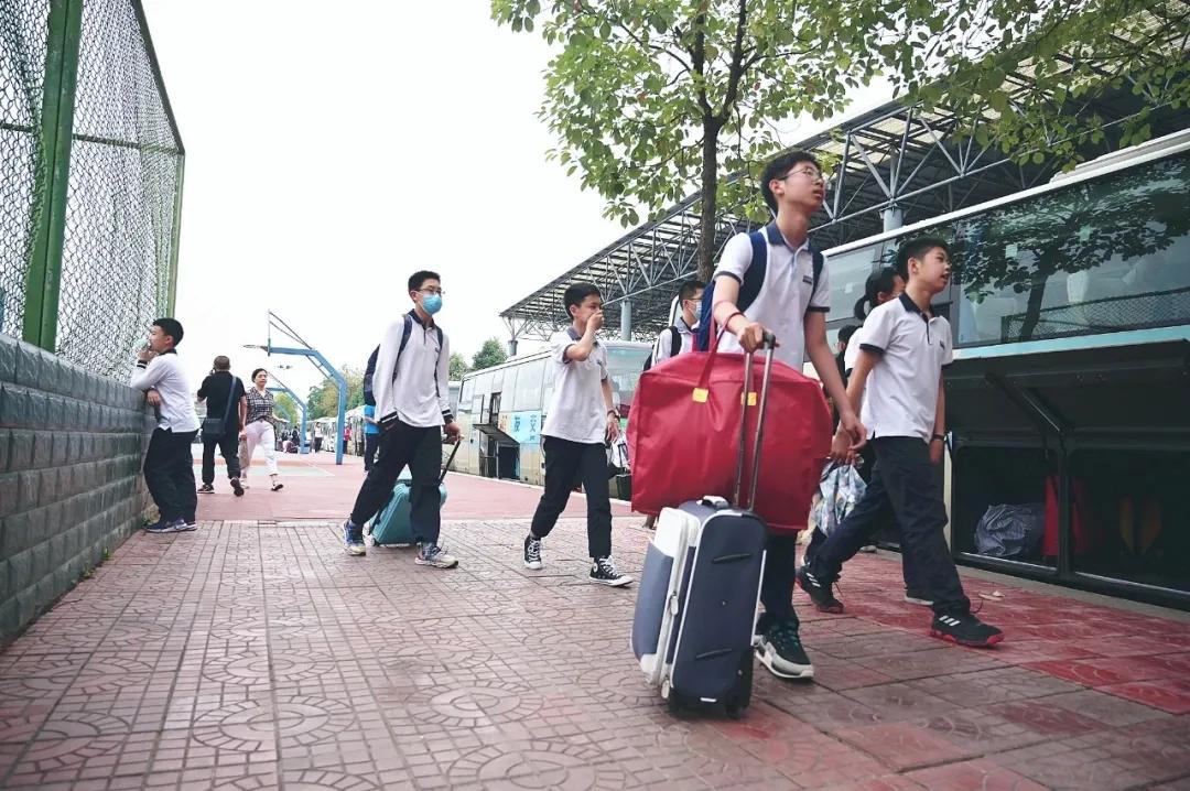 东辰国际学校校车,绵阳东辰国际学校到成都有校车吗