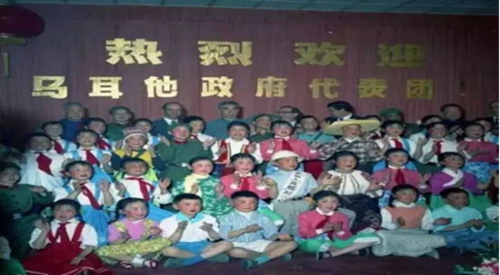 溢彩琉璃咏东方——中国琉璃作品展在马耳他举行