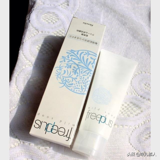 一到冬天干燥起皮是什么肤质,干燥起皮脸上怎么急救