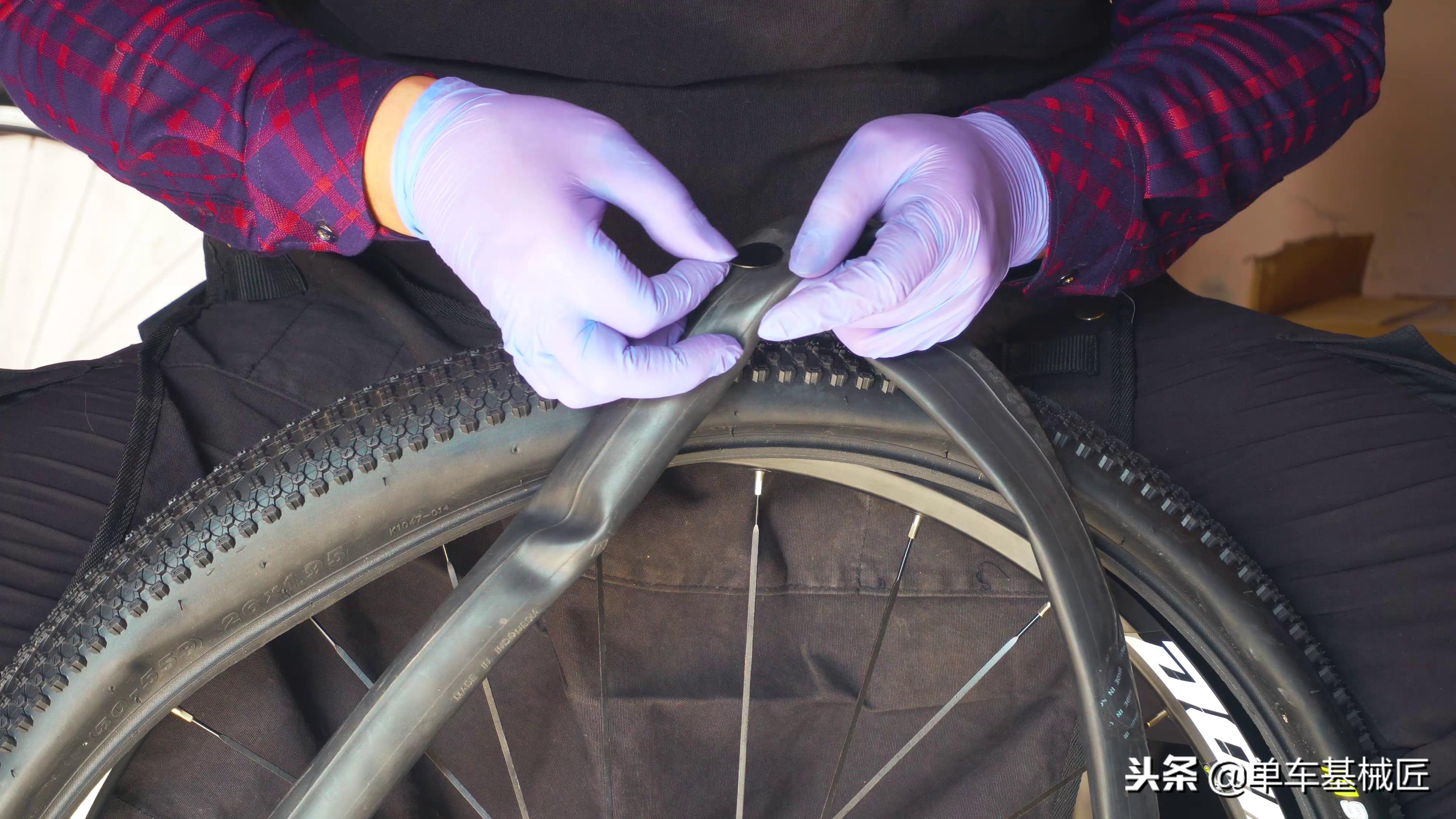 单车基械匠维修视频,自行车更换内胎和补胎技巧图解
