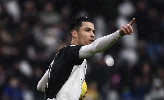 c罗和梅西谁球技更好,梅西c罗同时期身价对比