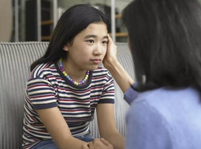 为什么父母总是出尔反尔,家长老是出尔反尔该怎么反击