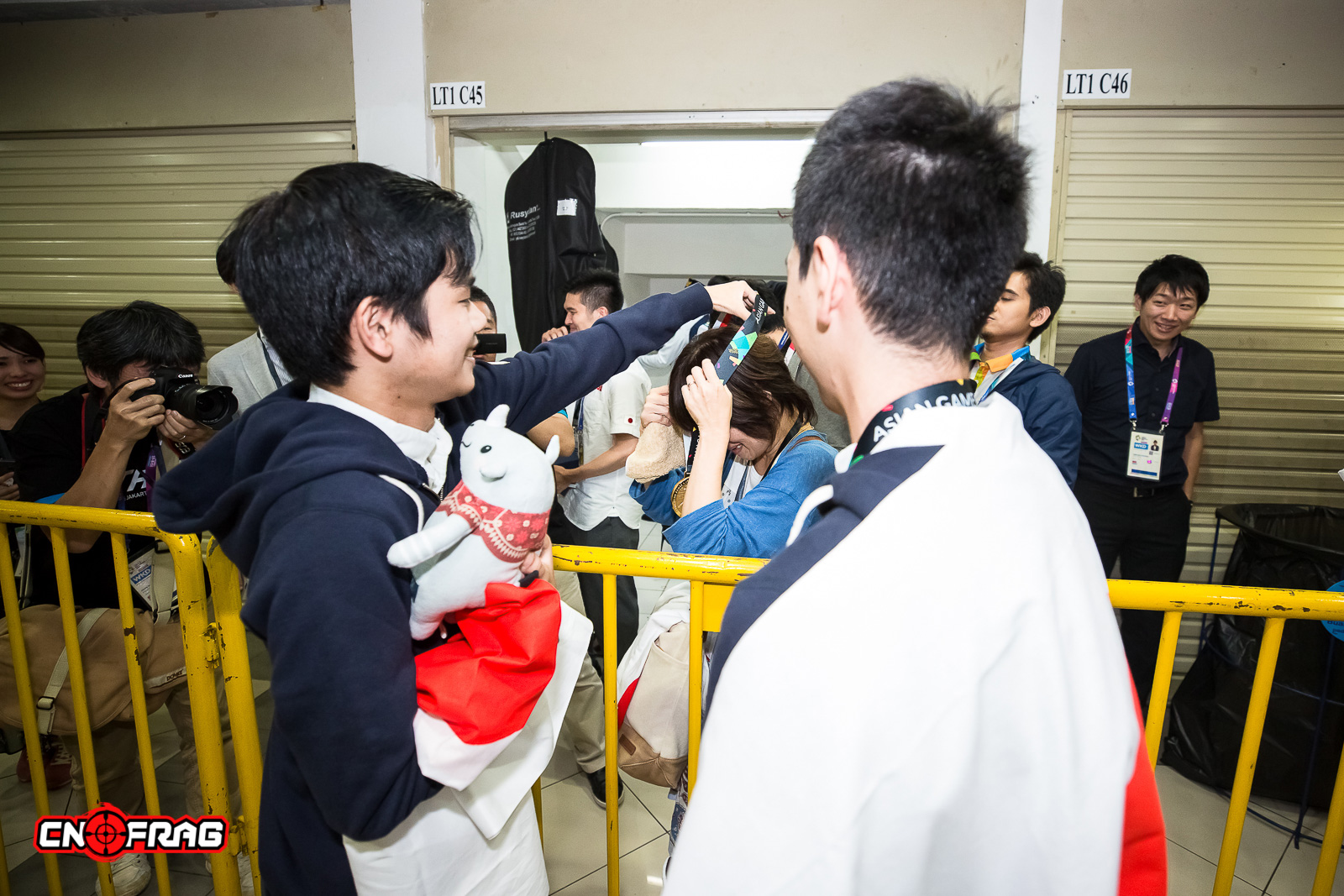 TheYearinPhotos-cnFrag2018年度电竞图片