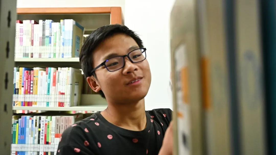 独立自强努力获取财富,志气是最大的财富