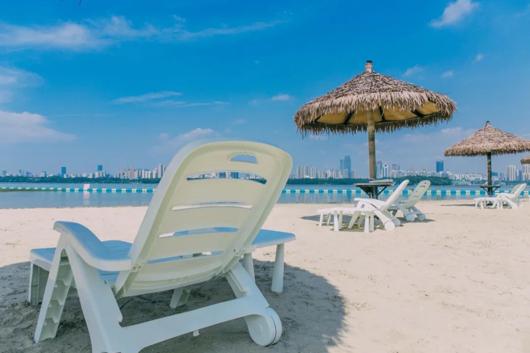 在海沙里打滚，东湖内藏着武汉“小巴厘”