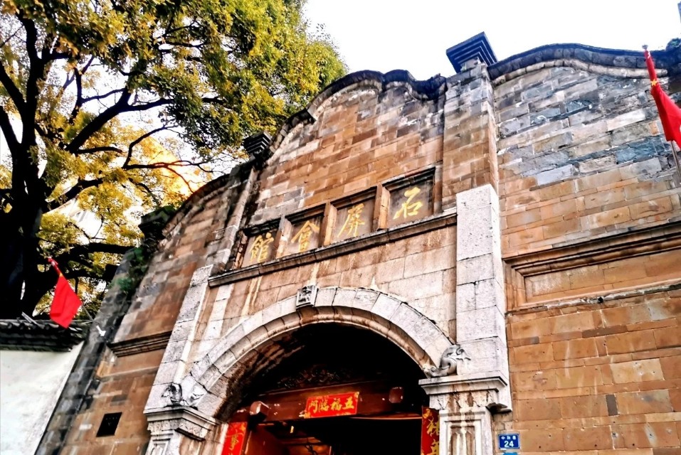 昆明旅游攻略必去景点有哪些地方,昆明旅游有哪些好地方和景点推荐