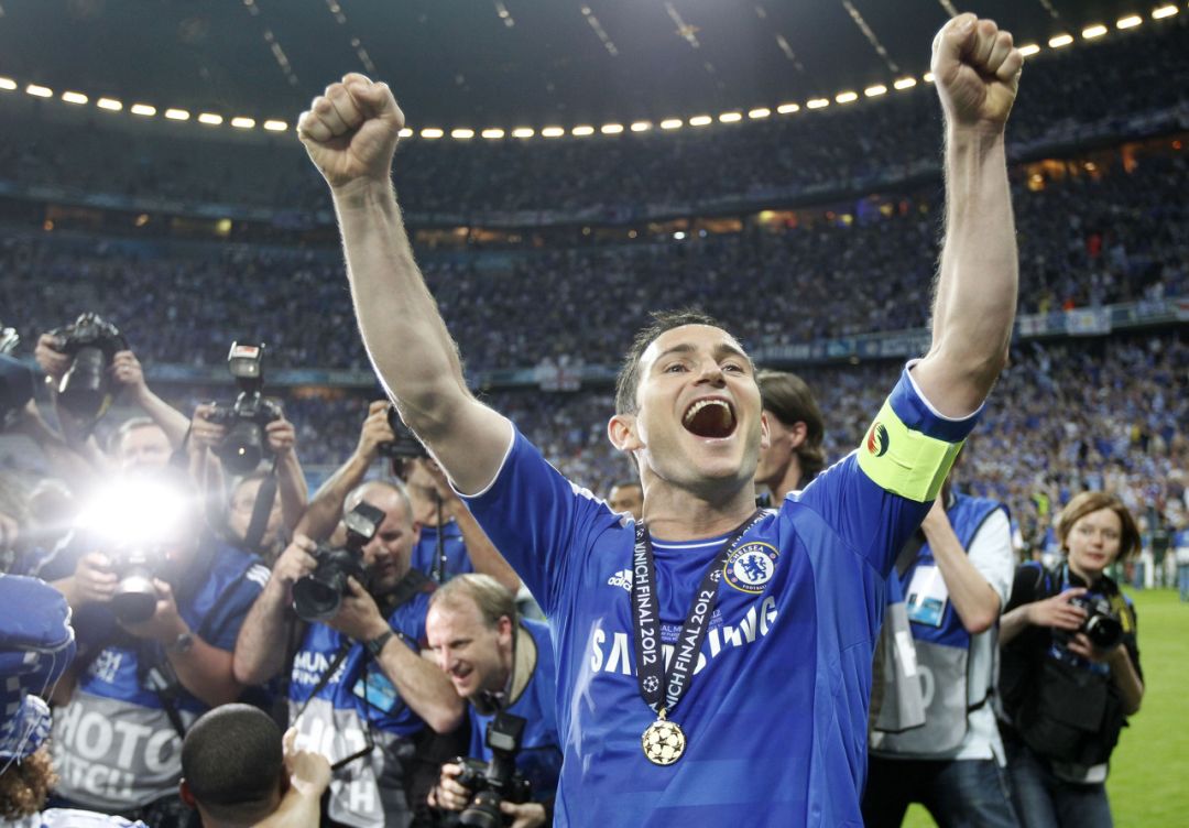 回顾前59次欧冠决赛精彩瞬间,10年欧冠决赛足球记忆