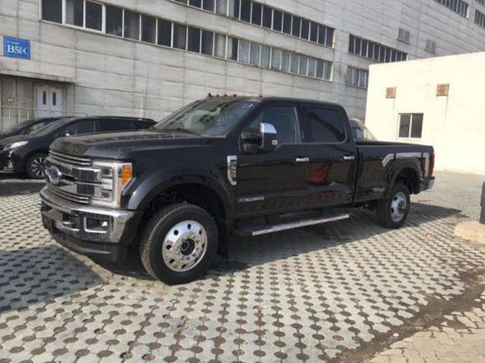 比猛禽还猛，19款福特F450霸气亮相