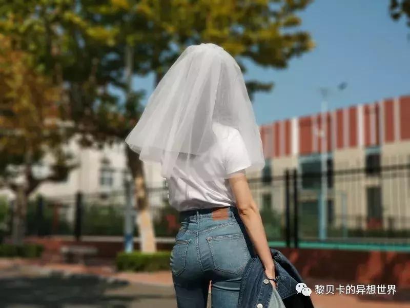 有一条牛仔裤是多么的重要,有没有一条夏天可以穿的牛仔裤