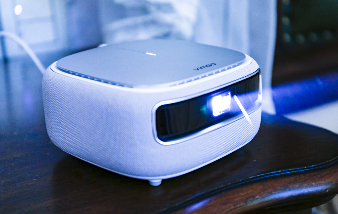 想打造家庭影院？想入手便微型投影仪？先来了解一下再决定