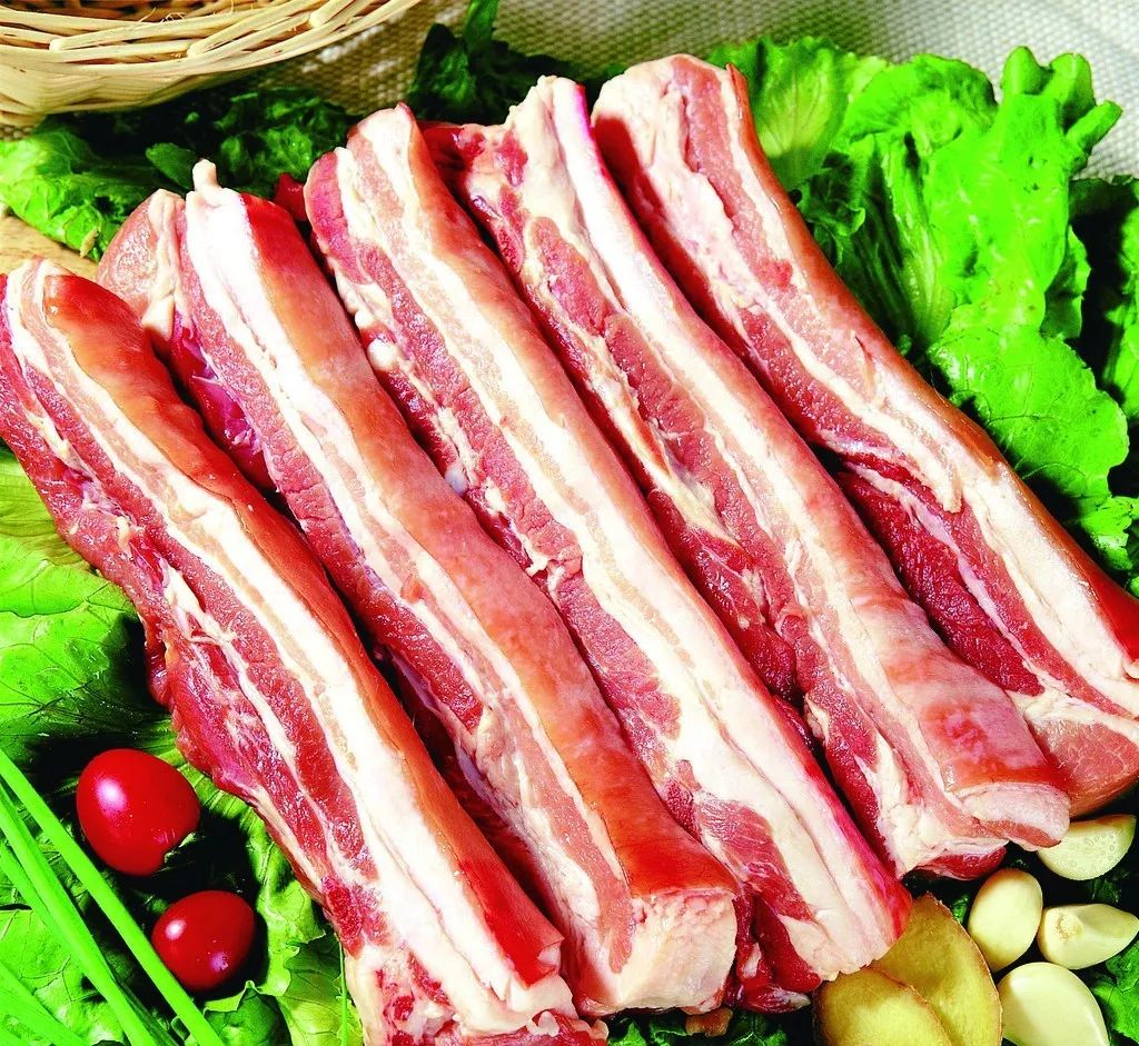 红烧肉放冰糖还是白糖好,红烧肉用白糖好还是冰糖好吃