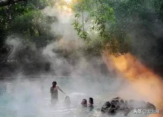 云南十大最美温泉，不但美食众多，美女也如云，带你泡遍全云南！