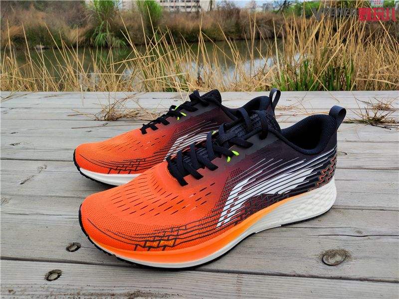 男士舒适运动鞋,男士潮流舒适透气运动鞋