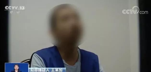 成本不过几百元的包卖到多少钱,国外的名牌包是真的吗
