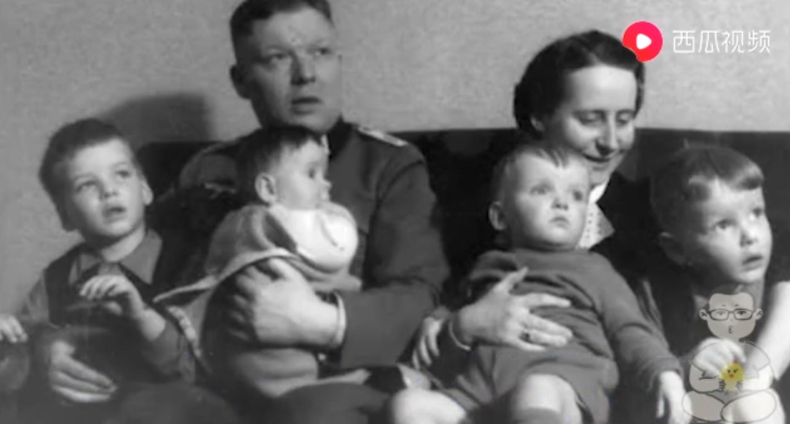 不可思议！25岁年轻医生用导尿管自插心脏完成史上首例心导管术