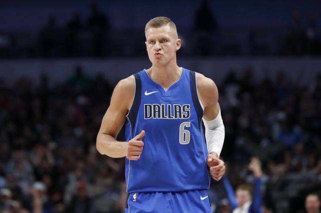 库班对待纳什,库班放走纳什