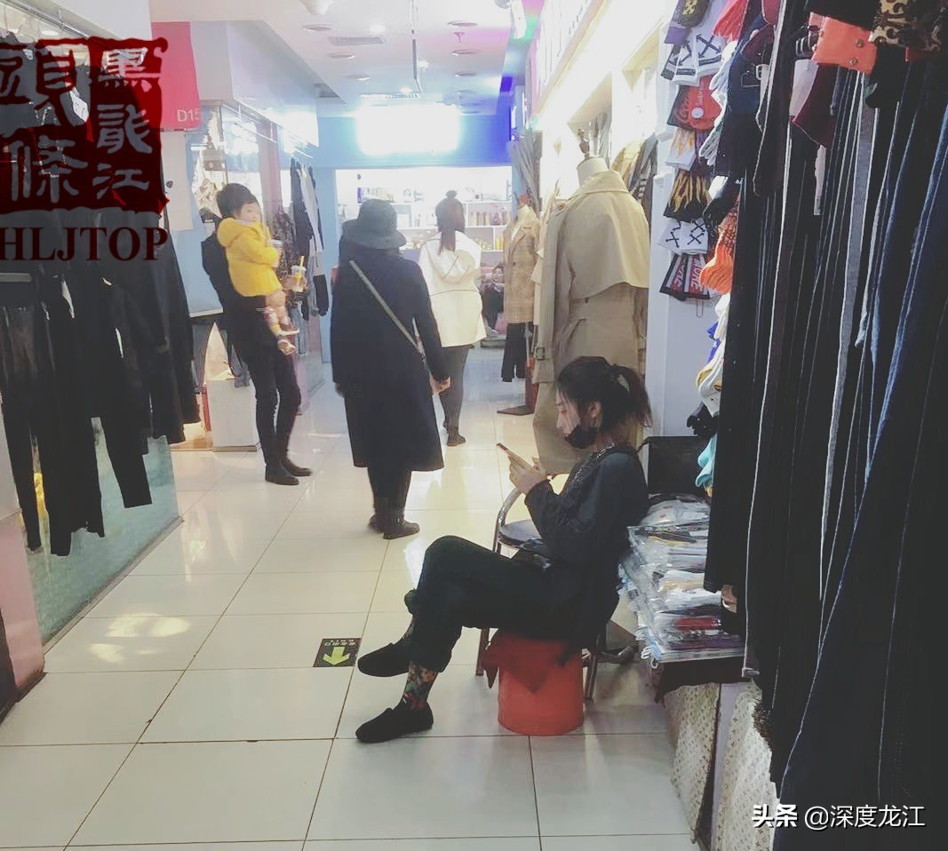 【冰城浮生记】“金太阳”老冀：看不到实体店曙光却依然守护希望