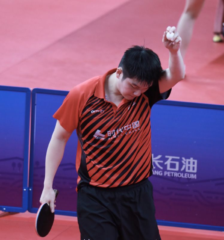 樊振东0比3落后逆转刘国梁,马龙樊振东二人赛结果