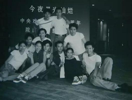 靳东一开口就秒杀众人,靳东人设崩塌被吐槽