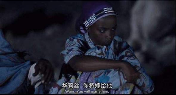 她从沙漠深处坚定走来，放弃闪耀的星途，成为女性维权的斗士