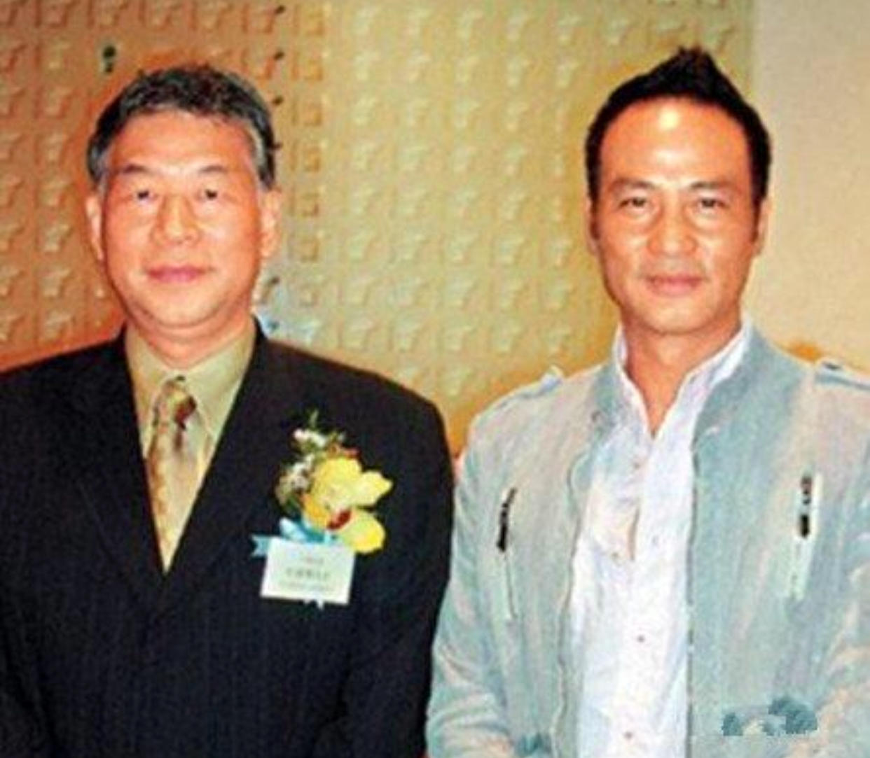 向华强有多少豪宅,任达华为什么不怕向华强