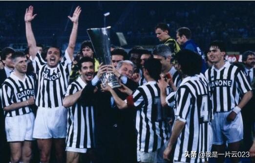 首次杀入欧冠正赛就夺冠,多特夺过几次欧冠冠军