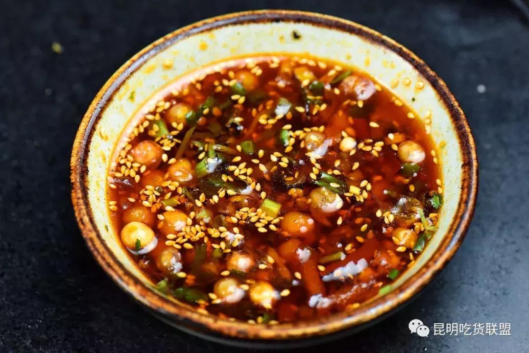 昆明最好吃的清汤鱼火锅,云南地道鱼火锅店推荐