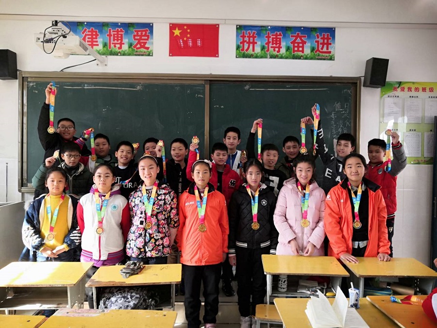 六安市梅山路小学女子足球队,梅山路小学足球赛