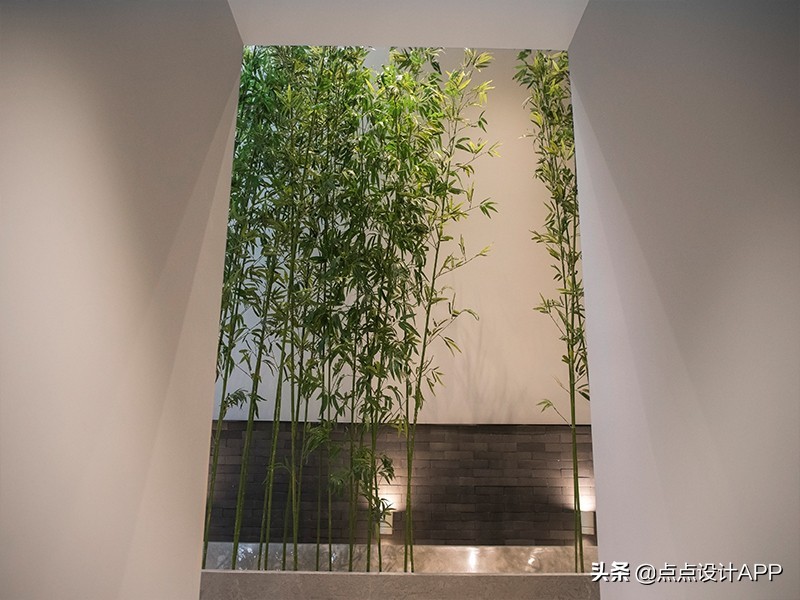 马艾洋作品：600㎡别墅，装修花450W，只看完楼梯就默默转身离开