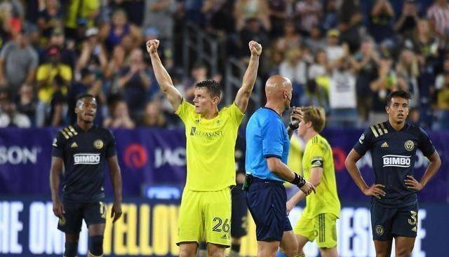 日本国足最近比赛结果,日本爆冷输球中国队反应