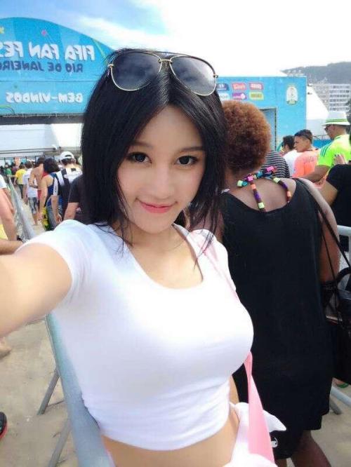 足球女神樊玲视频,最美足球宝贝杨幂