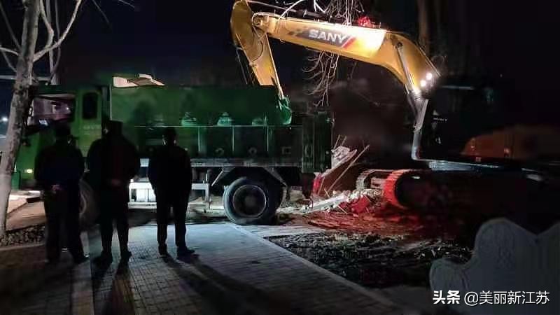 淮安城管局助力马拉松,淮安马拉松清扫