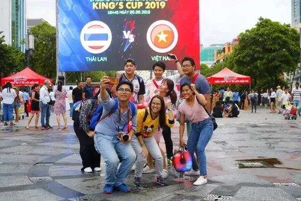 越南人很喜欢足球,越南有多喜欢足球