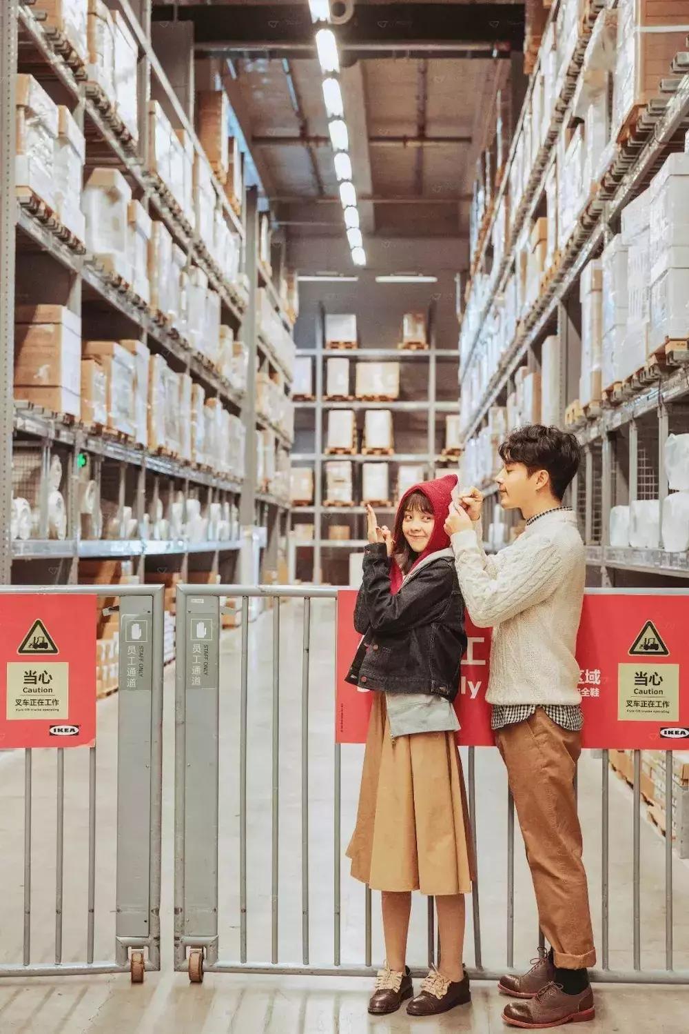 拍婚纱照一般几套衣服最好,在外景拍婚纱照选择什么颜色婚纱