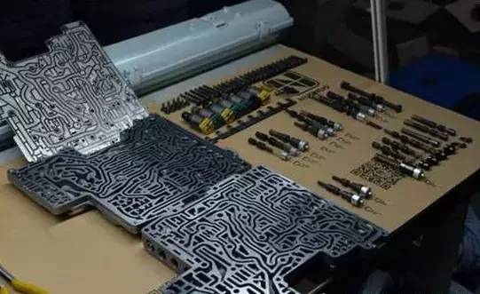 变速箱油可不能乱加，一不谨慎整个变速箱都报废了