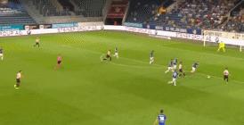 武磊一夜连遭2次打击:仅替补登场20分钟连一脚射门都没